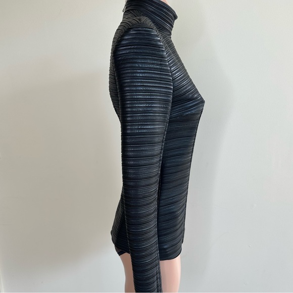 Balmain Signature Leather Long Sleeve - Picture 9 of 15